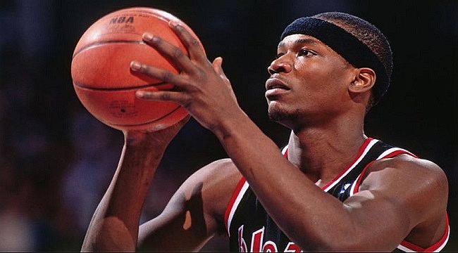 NBA'in Eski All-Star'larından Clifford Robinson 53 Yaşında Yaşama Veda Etti